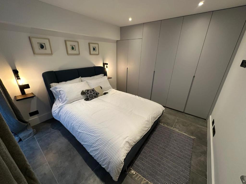 Two Bedroom House In Kilburn ロンドン エクステリア 写真